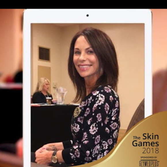 Meet your Posher, Jennifer - Picture 1 of 1